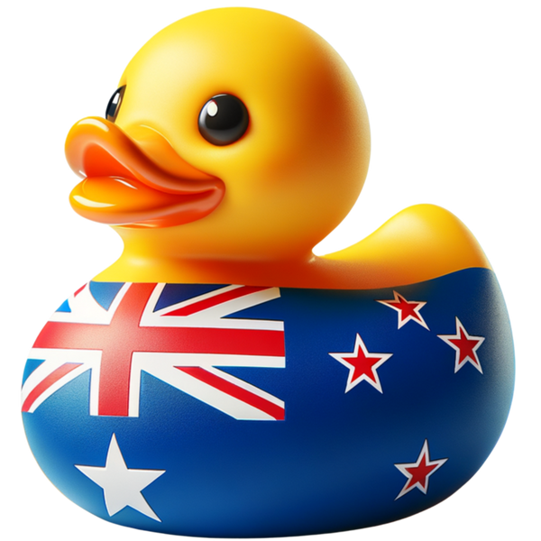 Gele ducky met een oranje snavel en een donkerblauw lijf met een Union Jack, vier rode sterren met witte randen en een witte ster.